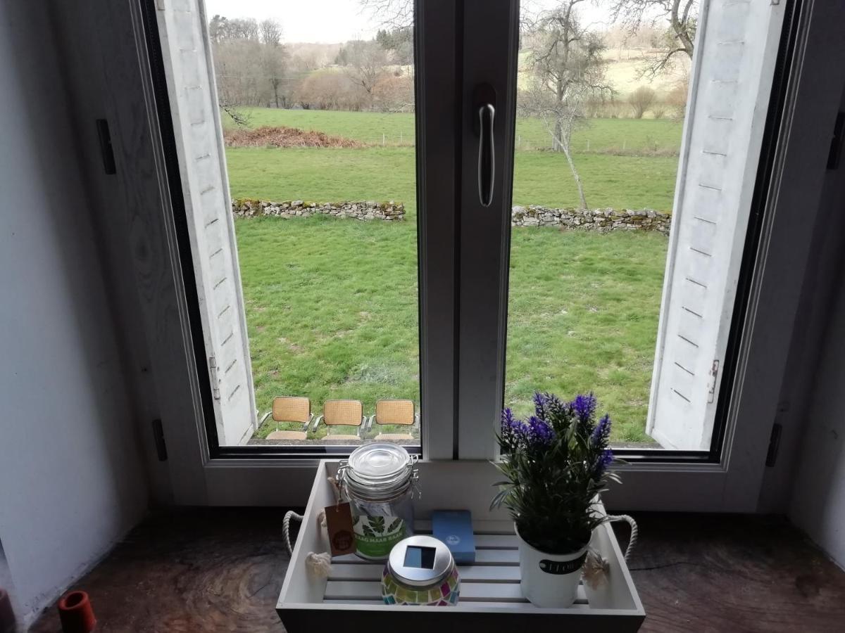 Dans La Creuse Bed & Breakfast Mourioux-Vieilleville Bagian luar foto